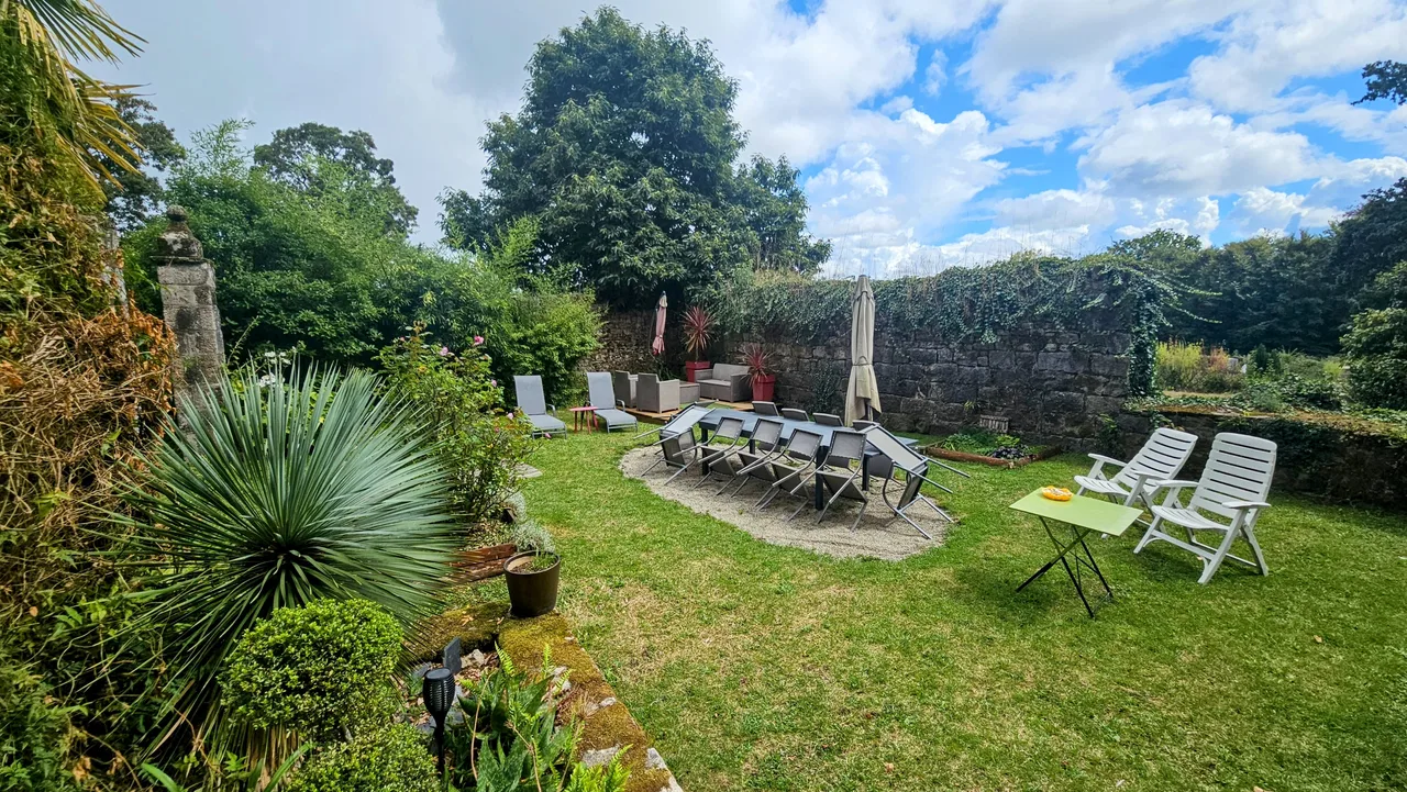 Jardin du Gîte à Roz Maria.