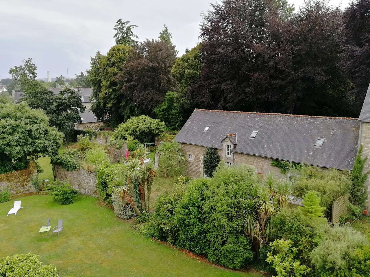 Façade du Gîte à Roz Maria.