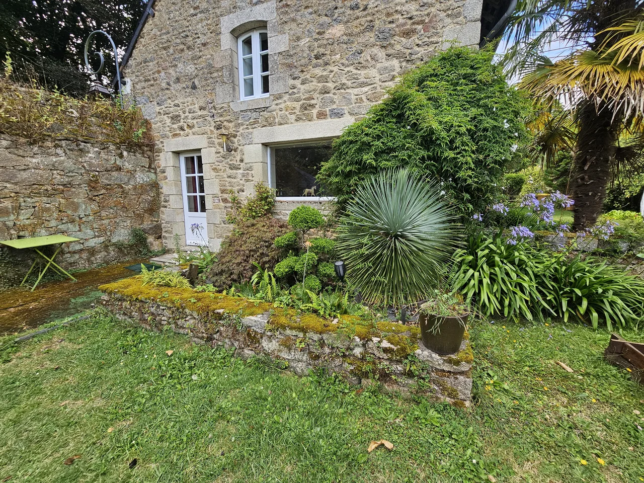 Jardin du Gîte à Roz Maria.