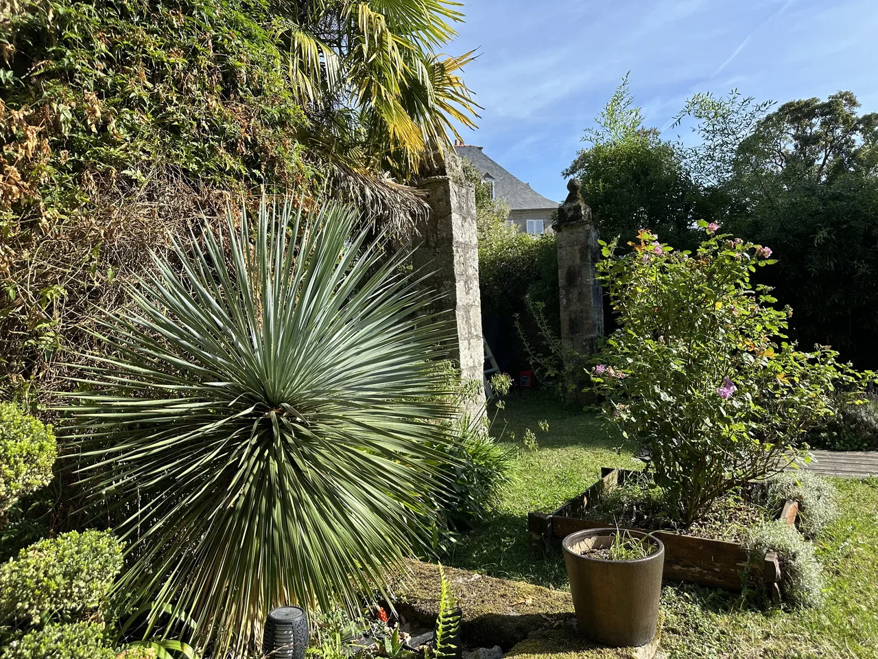 Jardin du Gîte à Roz Maria.